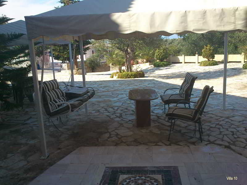 Paco'S Resort Гайос Екстериор снимка