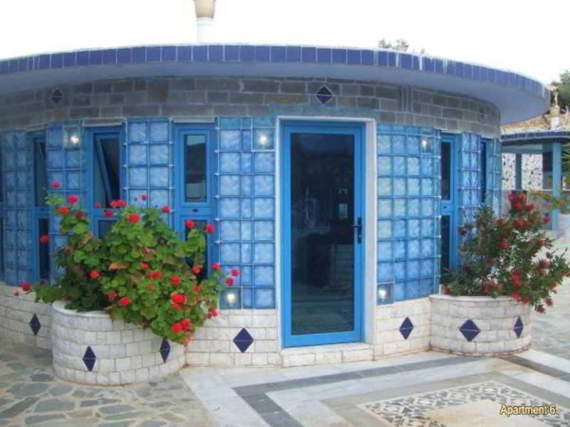 Paco'S Resort Гайос Екстериор снимка